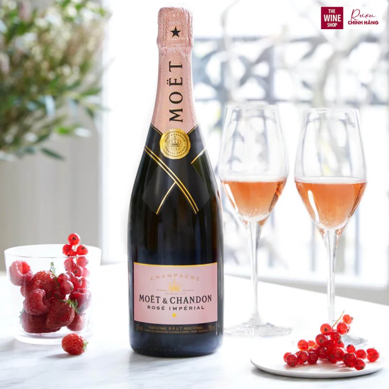 Moet & Chandon Rose Imperial Box là champagne hồng có xuất xứ từ Pháp