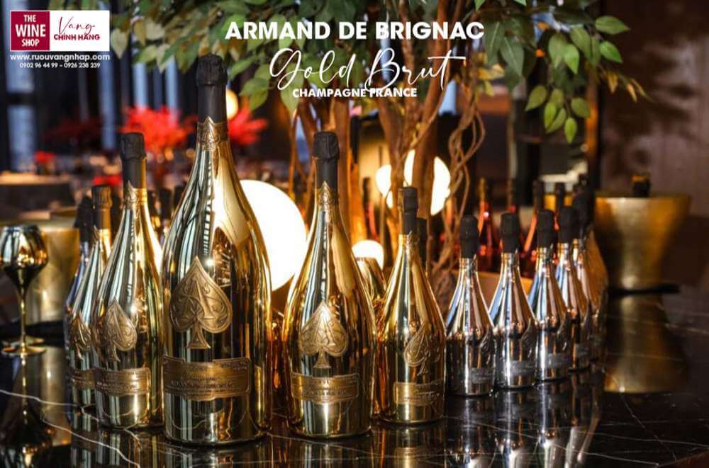 Rượu champagne Armand De Brignac Gold Brut có nguồn gốc xuất xứ từ khu vực Đông Nam nước Pháp