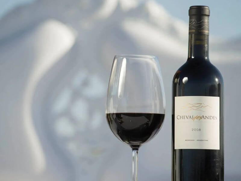 Rượu vang ở thế giới cũ đặt tên theo vùng sản xuất rượu vang