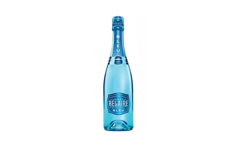 Mỗi ngụm rượu Belaire Bleu Fantome là một chuyến du hành qua đại dương. 