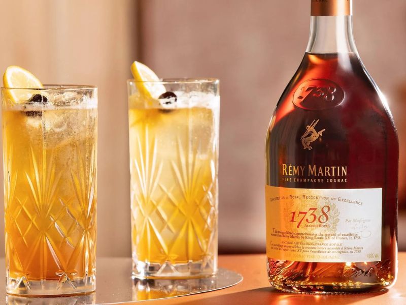 REMY MARTIN 1738 - Sâu lắng và mềm mại cùng hương vị ấn tượng