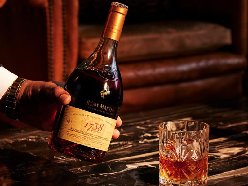 Mua ngay rượu REMY MARTIN 1738 chất lượng tại ruouvangnhap.com