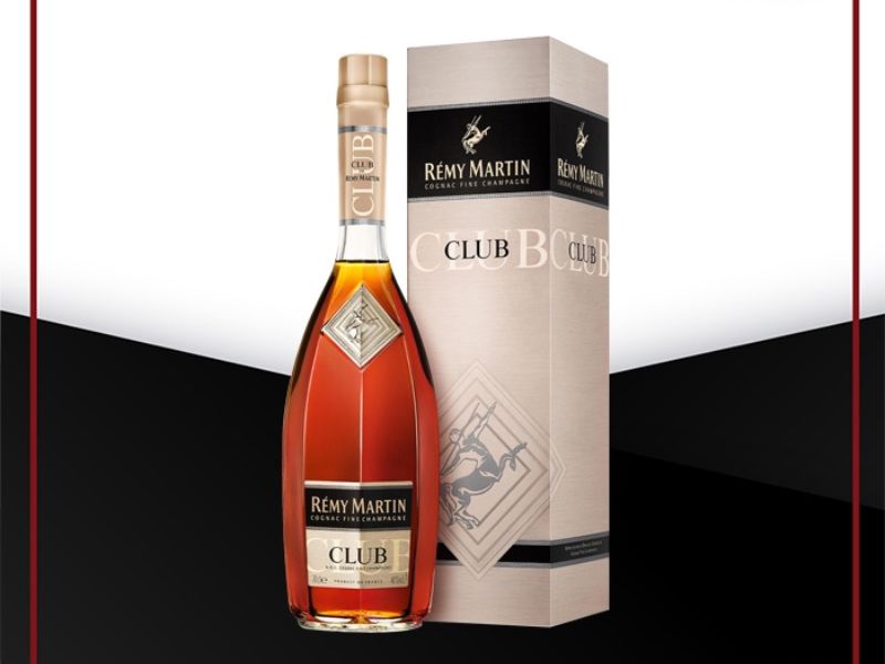 Thiết kế đầy đẳng cấp trong phiên bản REMY MARTIN CLUB 300cl