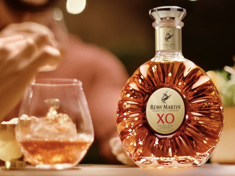 Remy Martin XO - dòng Cognac cao cấp với độ tuổi 20 năm trở lên.