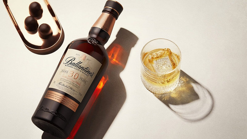 Ballantines 30 Yo là dòng rượu whisky số lượng có hạn và đắt đỏ