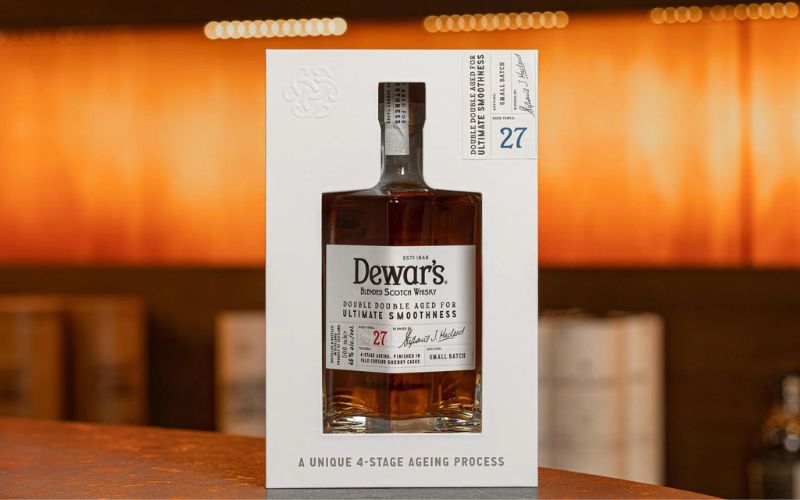 Dewar’s 27 YO 50cl là một loại Whisky cao cấp từ thương hiệu Dewar’s.