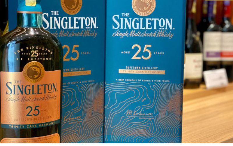 Rượu SINGLETON 25YO nên dùng ngay sau khi mở nắp 