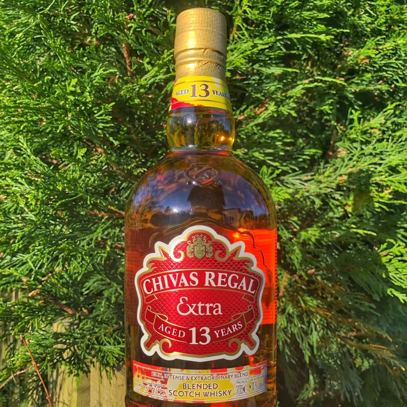 Cách uống rượu CHIVAS 13 Oloroso Sherry Cask (đỏ) đúng chuẩn rất quan trọng