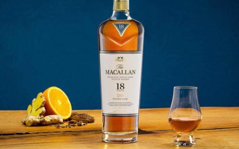 Macallan 18 YO Double Cask là loại whisky cao cấp với tuổi đời 18 năm.