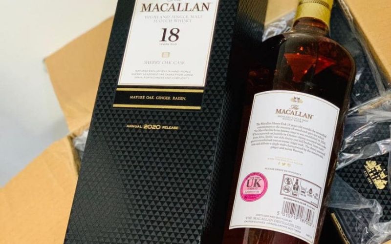 Macallan 18 YO Sherry Oak là lựa chọn hoàn hảo cho người yêu thích whisky sang trọng.