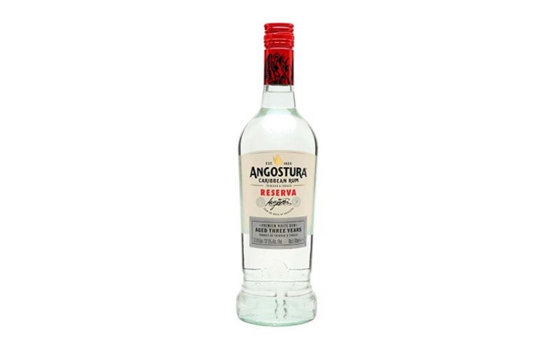 Angostura Reserva White được chưng cất bởi nhà máy chưng cất nổi tiếng với hơn 200 năm lịch sử