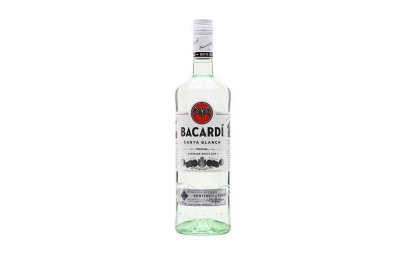 Rượu Bacardi White Rum 37.5% được sản xuất tại Puerto Rico