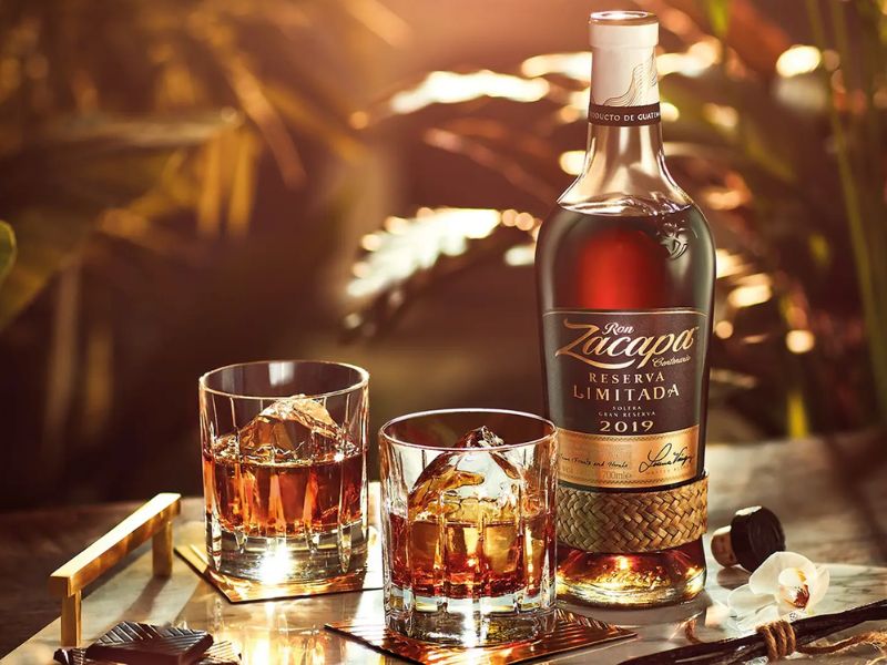 Rượu rum - Vị ngon dẫn lối bạn đến thế giới cocktail huyền bí.
