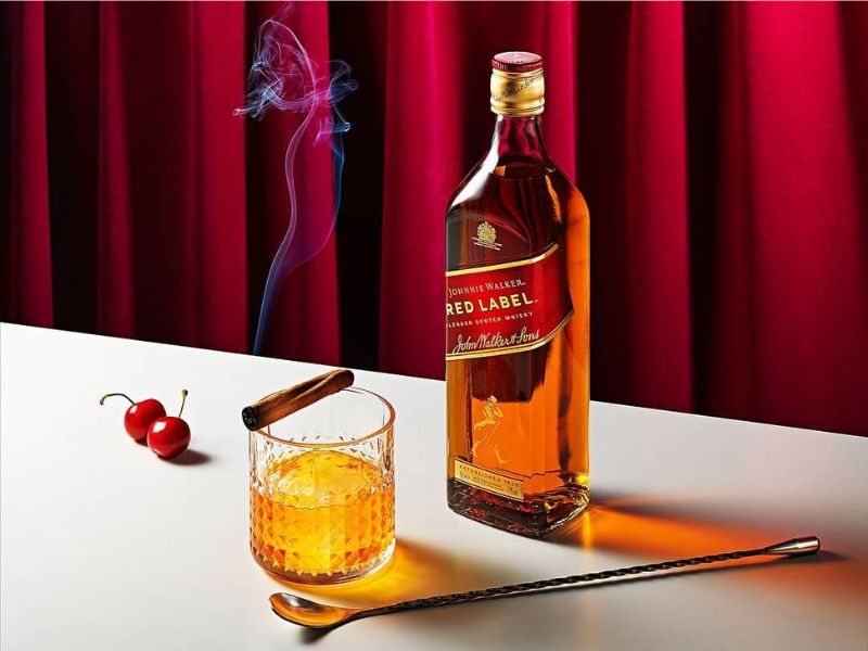 Blended Whisky có sự đa dạng về tuổi của các loại whisky được sử dụng để pha trộn