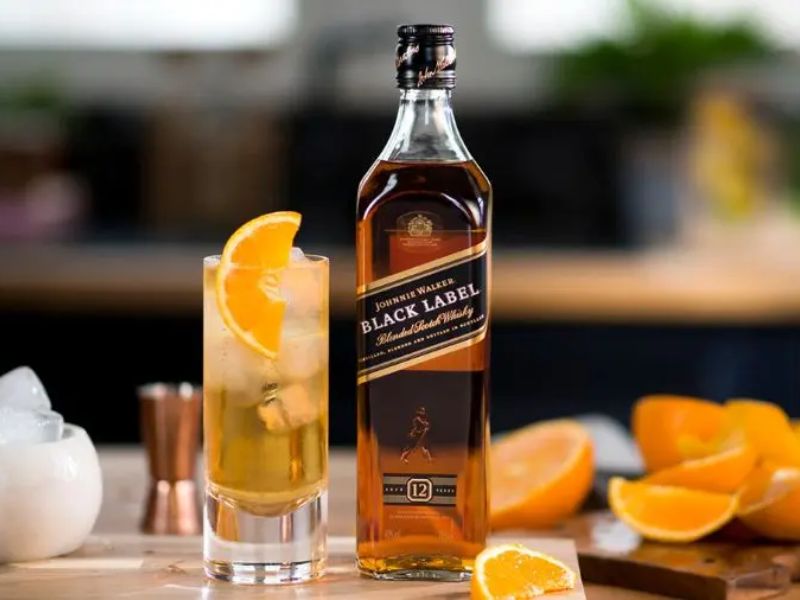 Johnnie Walker - thương hiệu rượu Whisky nằm trong top đầu những thương hiệu được ưa chuộng nhất