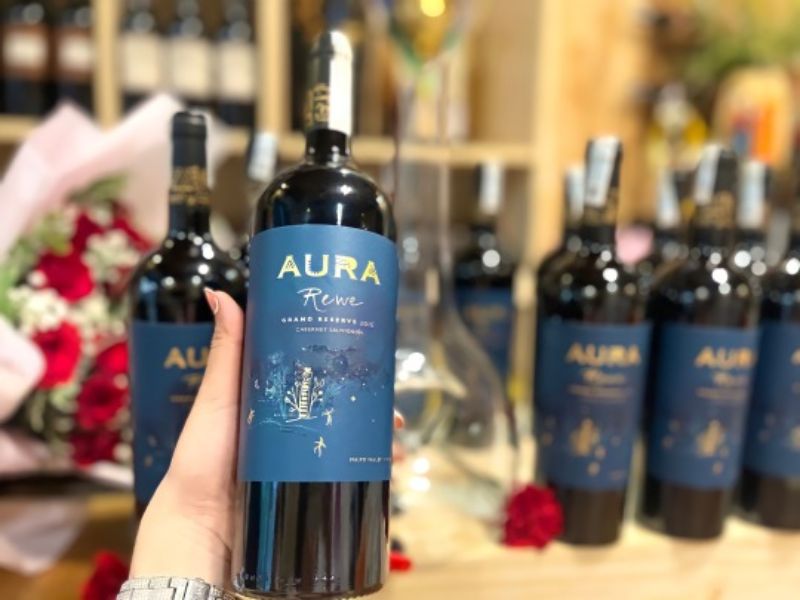 Vang Chile Aura Rewe Grand Reserve có hương vị thanh lịch, mạnh mẽ 