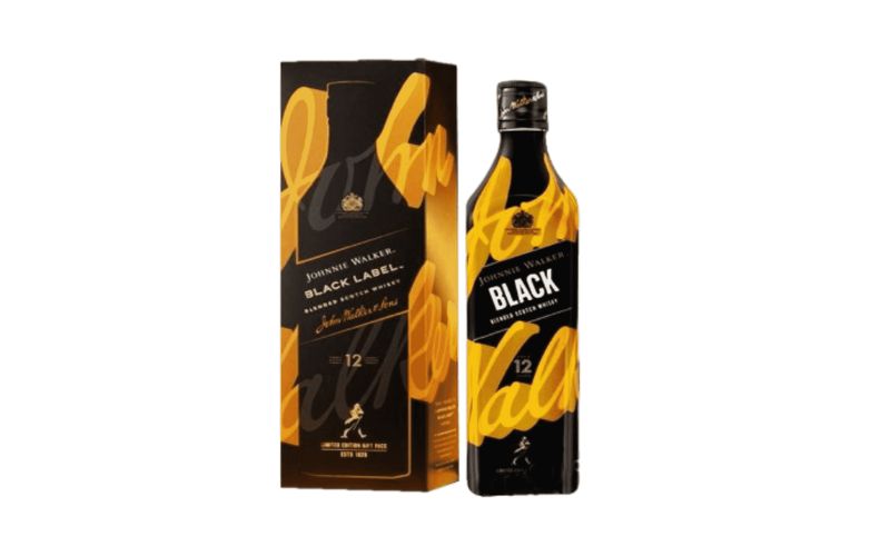 Johnnie Walker là thương hiệu rượu Whisky nổi tiếng từ Scotland, được thành lập từ năm 1820.