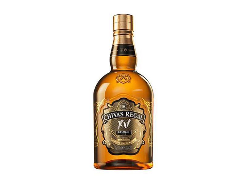 Uống Chivas theo cách truyền thống